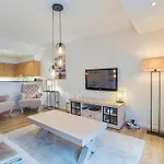 Luxe 2-slaapkamerappartement Met Terras In Knokke-Heist