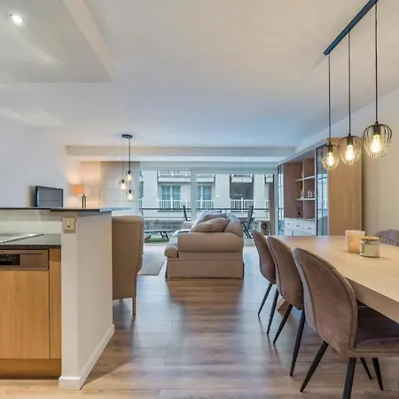 Luxe 2-slaapkamerappartement Met Terras In