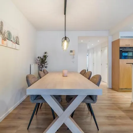 Luxe 2-slaapkamerappartement Met Terras In * Knokke-Heist