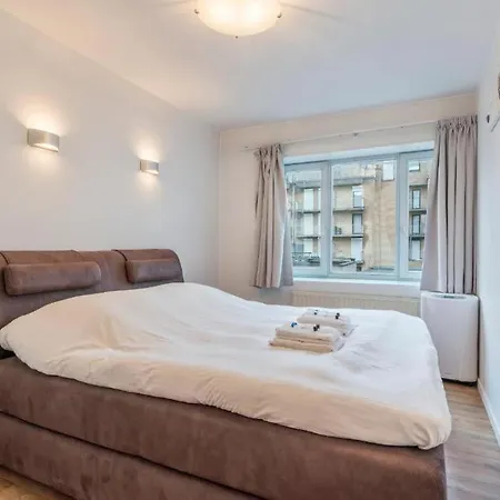 Luxe 2-slaapkamerappartement Met Terras In Appartement